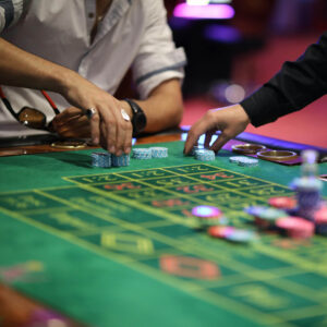 Бесплатные фрироллы: как участвовать в турнирах по покеру?